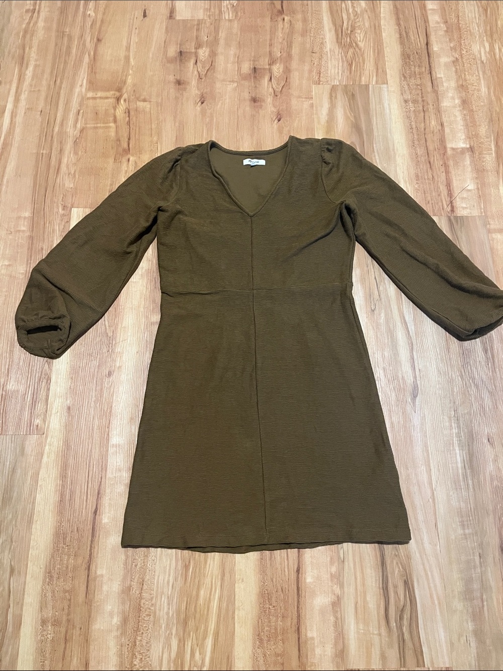 Madewell Olive Green V-Neck Long Sleeve Dress